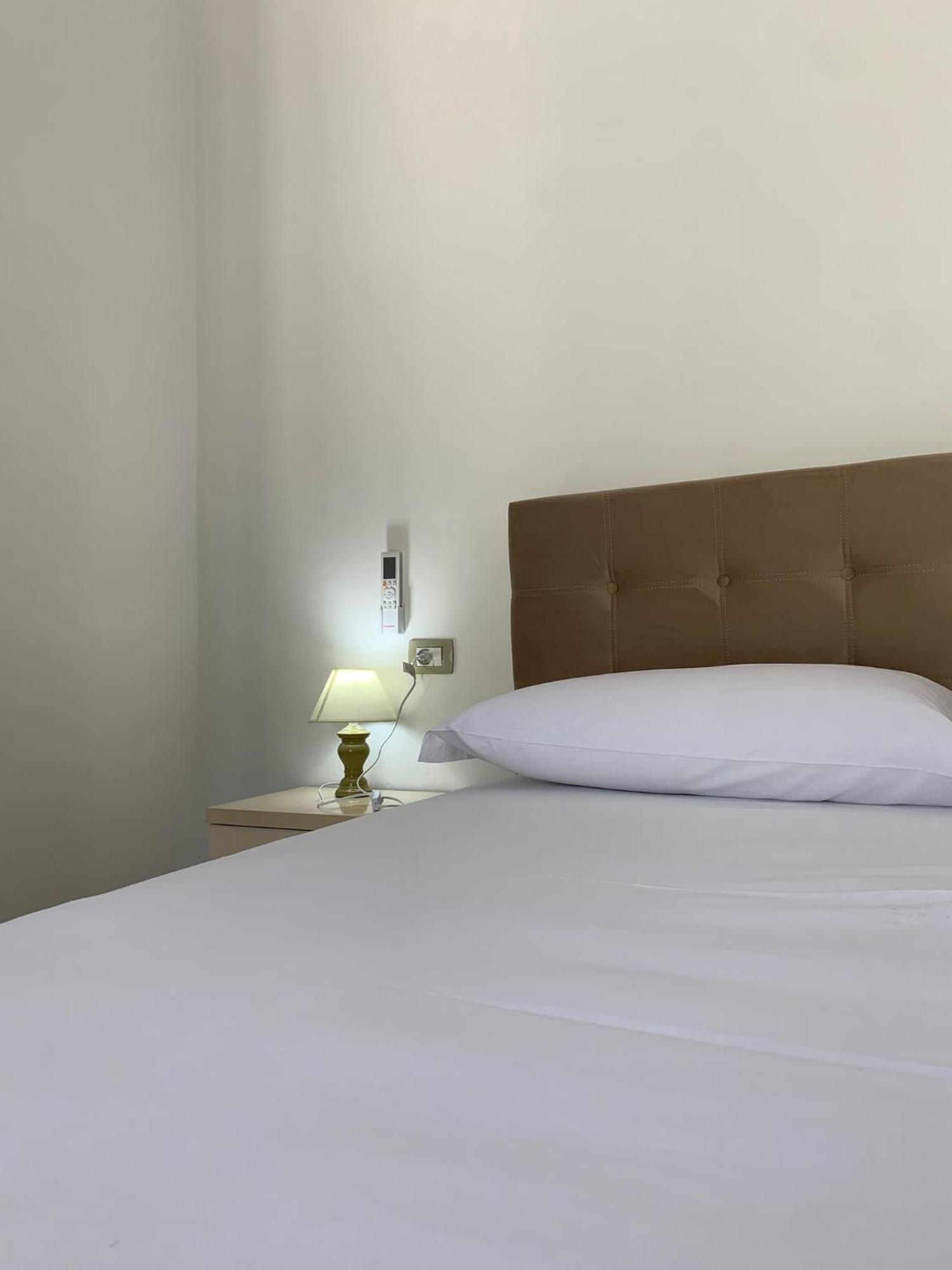 Villa Bailey Vlorë Esterno foto